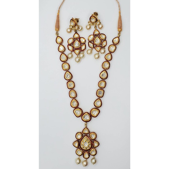 18kt Yellow Gold Rosecut Diamond Single Line Necklace with Earrings - Picture 2 of 5